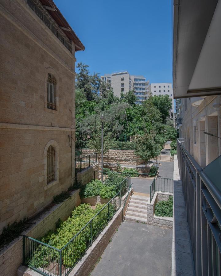 Harav Kuk Modern Apartment By Nimizz القدس المظهر الخارجي الصورة